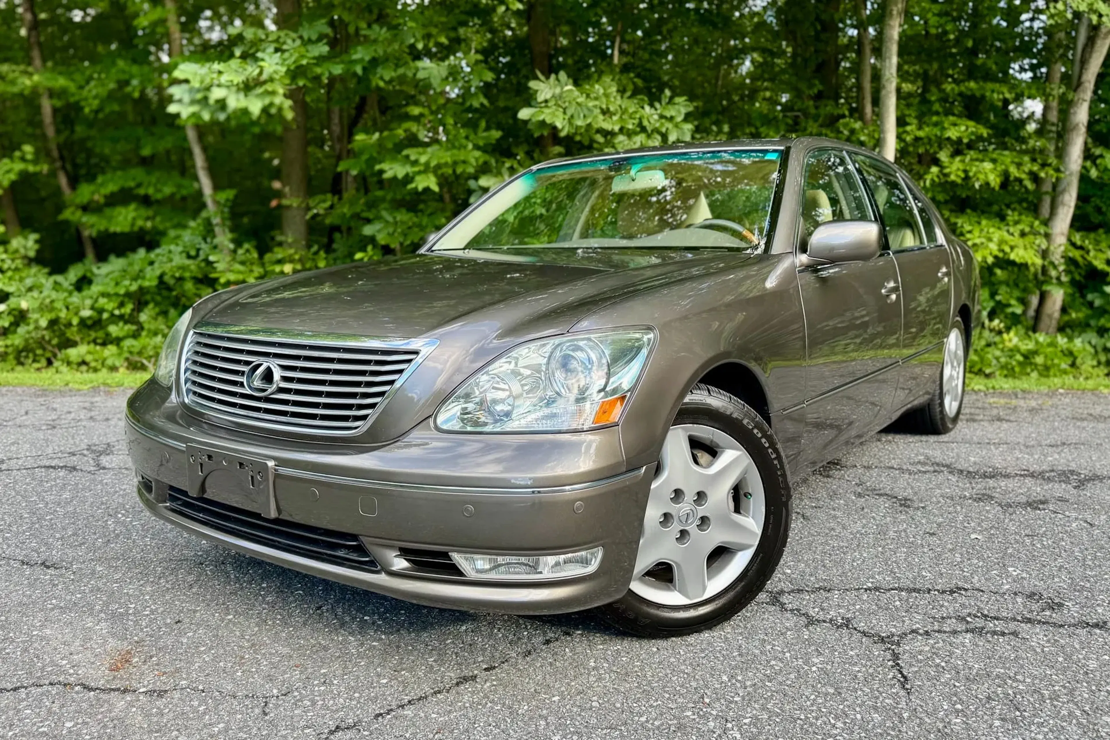 2004 Lexus LS430 VIN JTHBN36F440138149 | Hagerty Valuation Tools®
